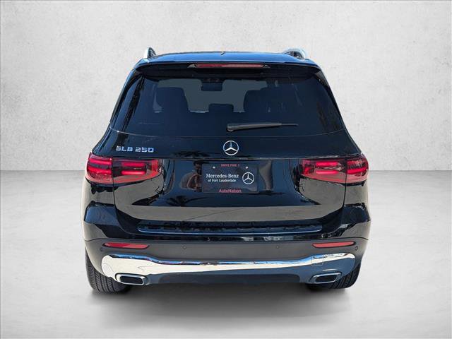 Used 2025 Mercedes-Benz GLB 250 image 7