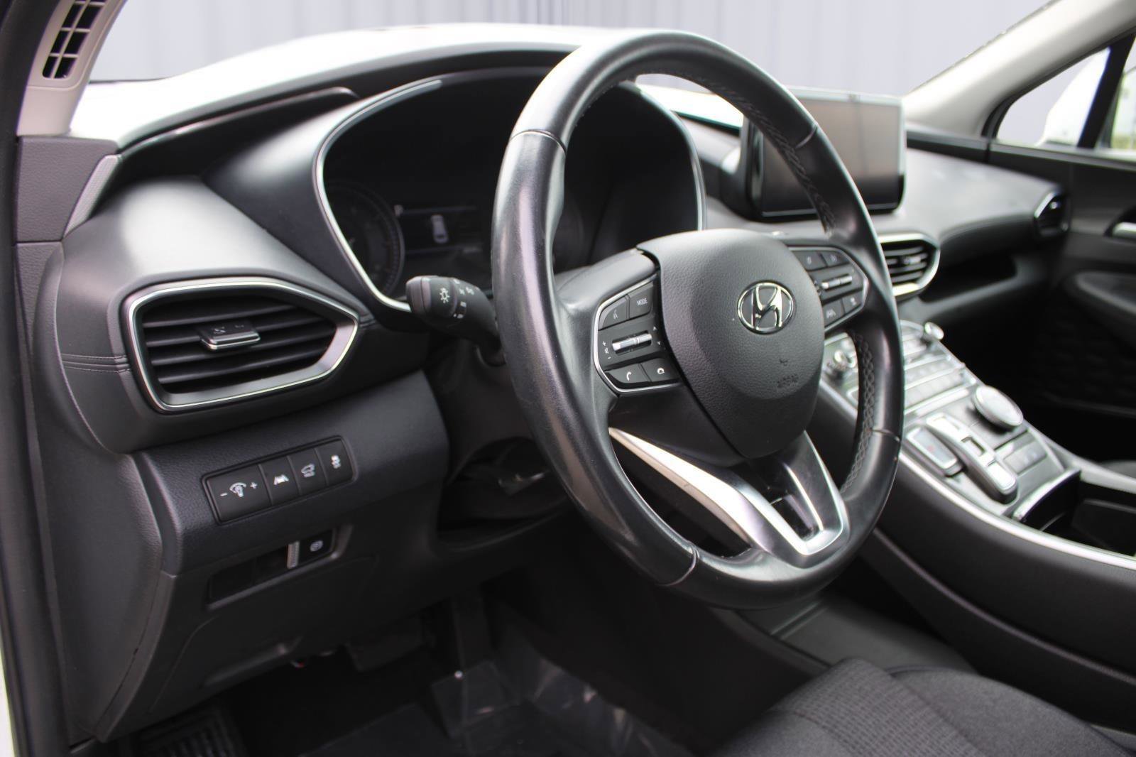 Used 2023 Hyundai Santa Fe SEL image 14