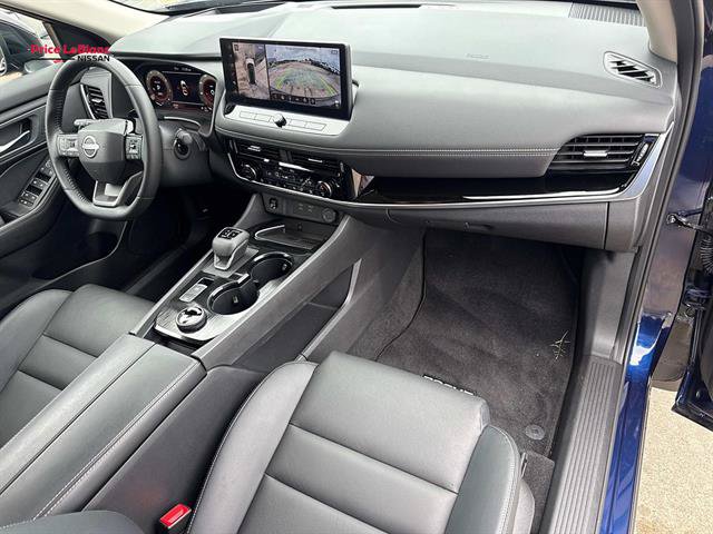 Certified 2025 Nissan Rogue SL w/ Tech Package AWD/4WD image 13