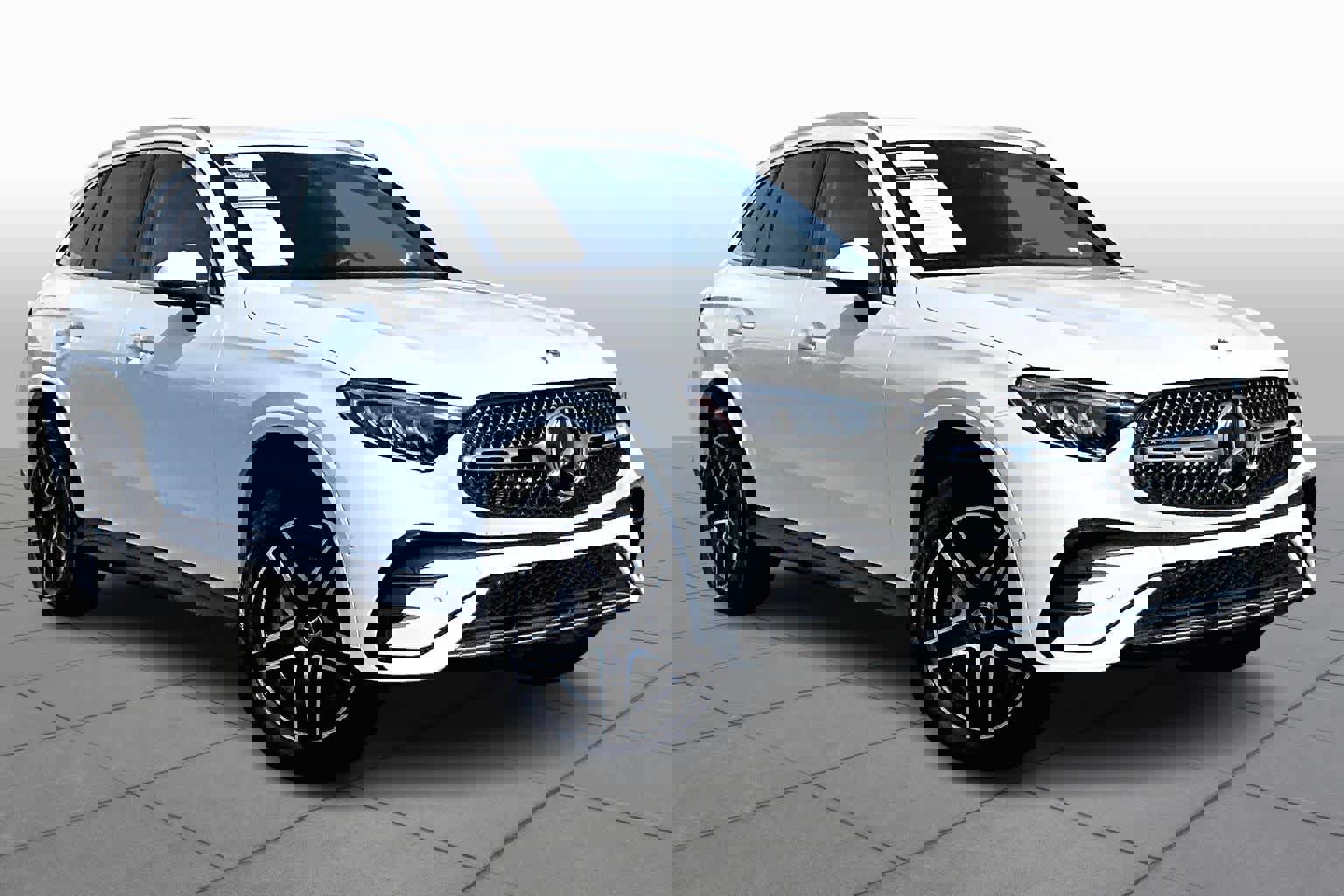 Certified 2025 Mercedes-Benz GLC 350e 4MATIC image 3