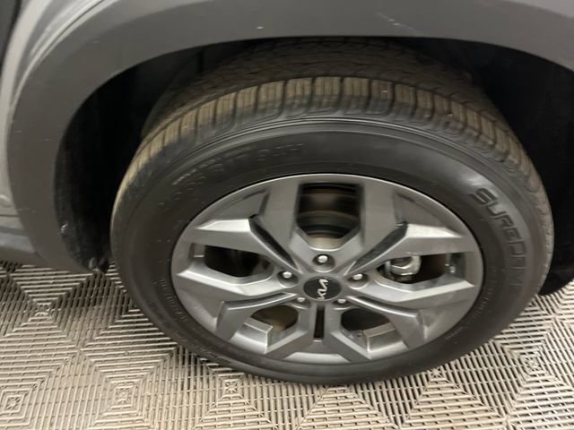 Certified 2024 Kia Seltos S image 27