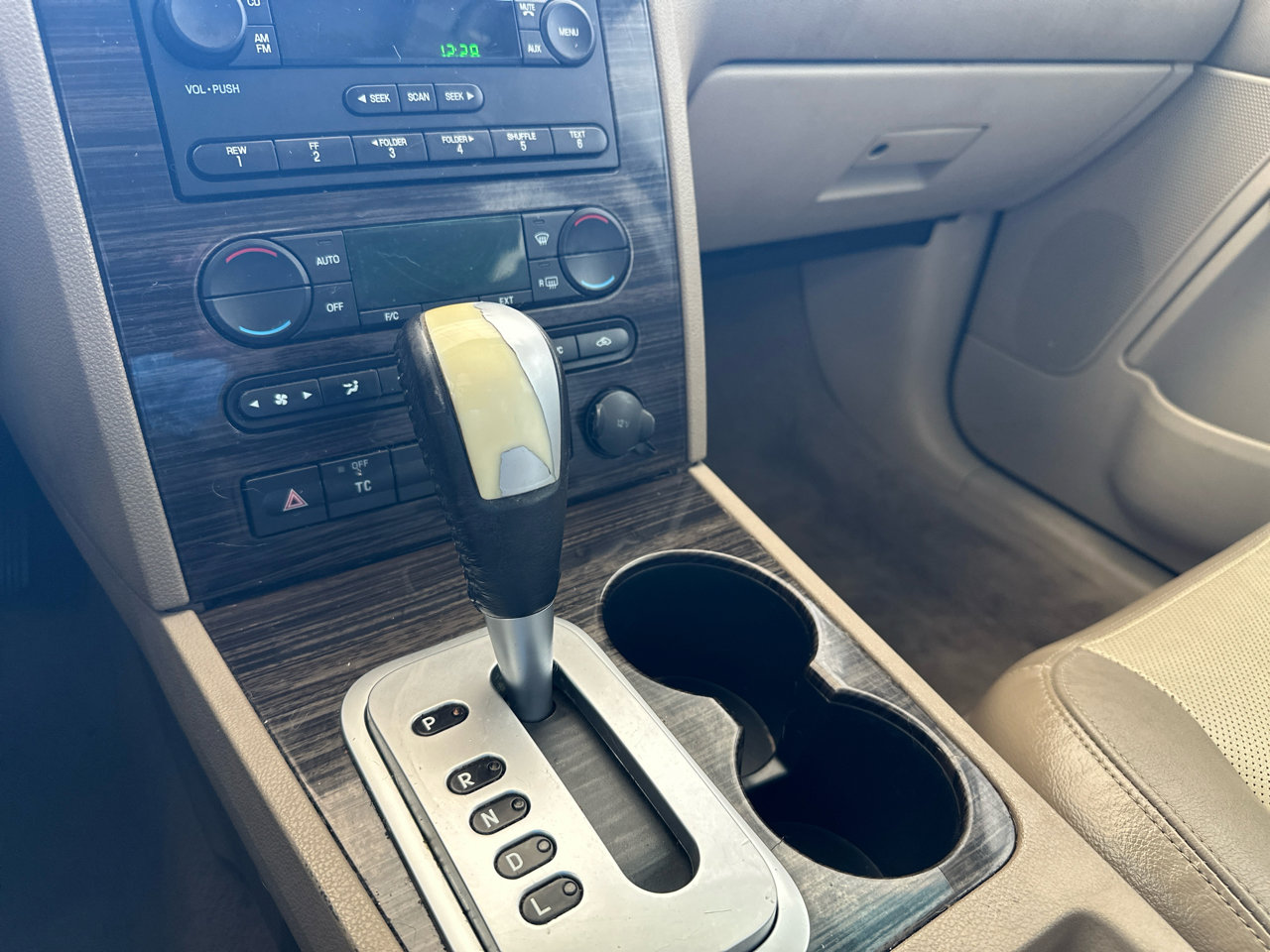 Used 2005 Mercury Montego Luxury image 44