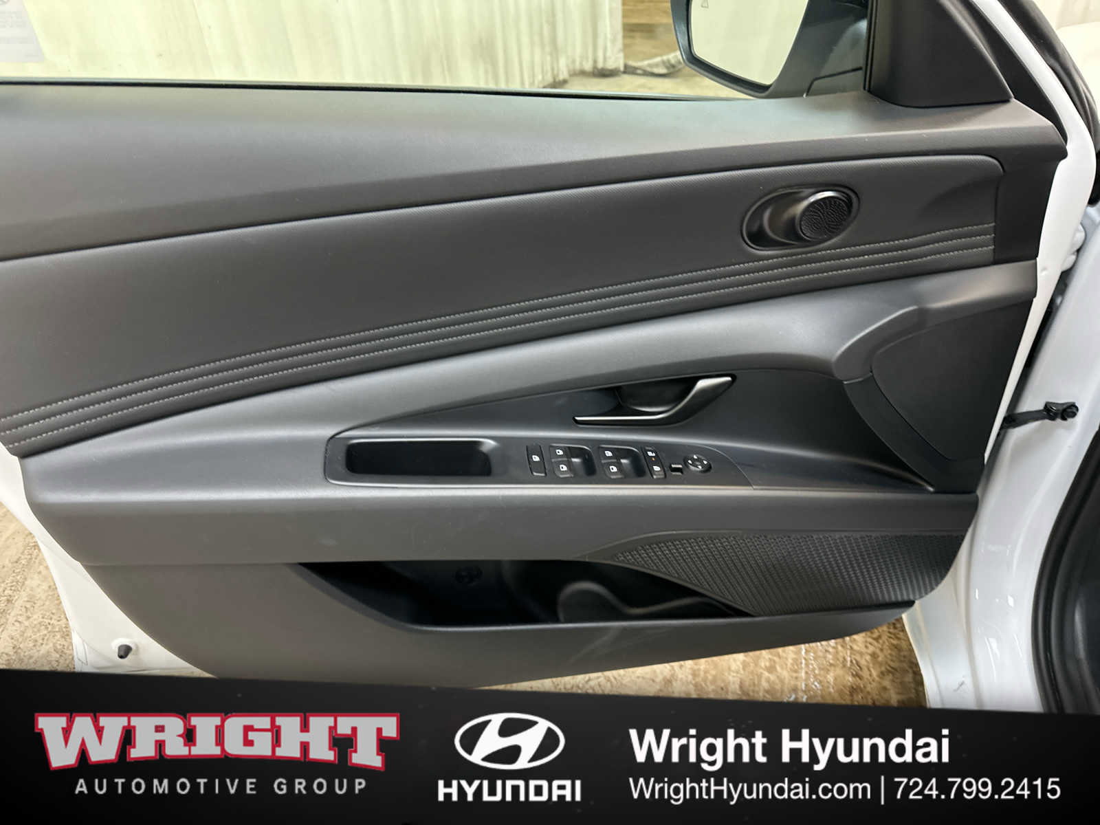 Used 2025 Hyundai Elantra SEL image 9