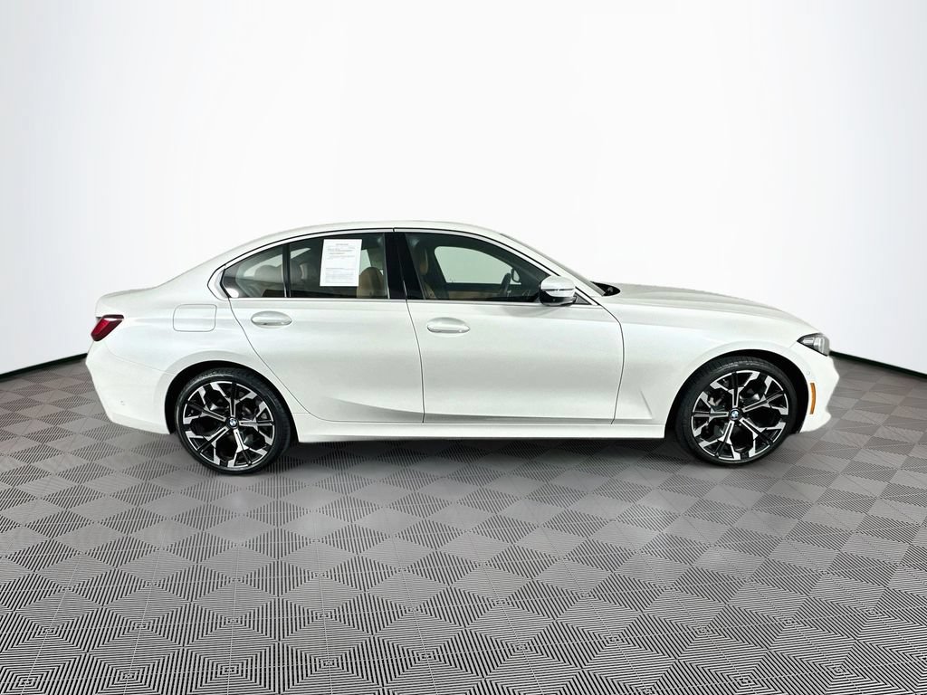 Used 2025 BMW 330i xDrive Sedan AWD/4WD image 10