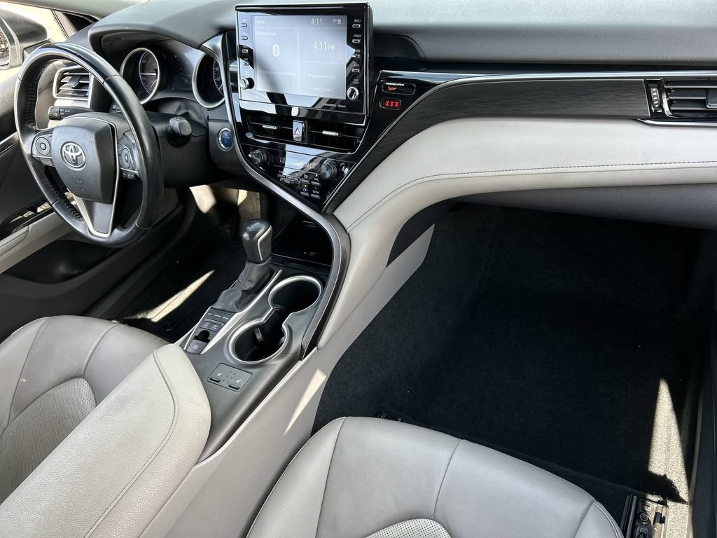 Used 2022 Toyota Camry XLE FWD image 29