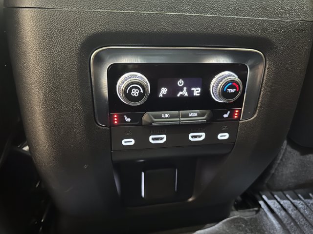 Used 2024 GMC Yukon XL Denali Ultimate AWD/4WD image 21