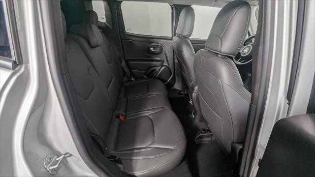 Used 2020 Jeep Renegade Limited AWD/4WD image 21