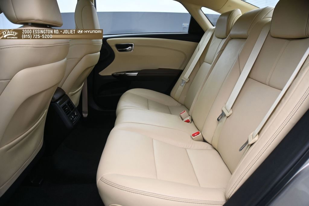 Used 2018 Toyota Avalon Limited w/ Protection Package FWD image 11