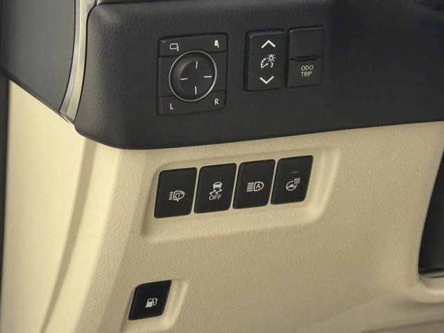 Used 2023 Lexus GX 460 Premium w/ Premium Package image 29