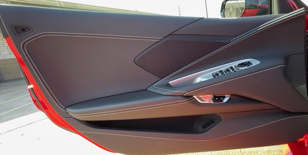 Used 2024 Chevrolet Corvette Stingray Convertible w/ Z51 Performance Package image 32