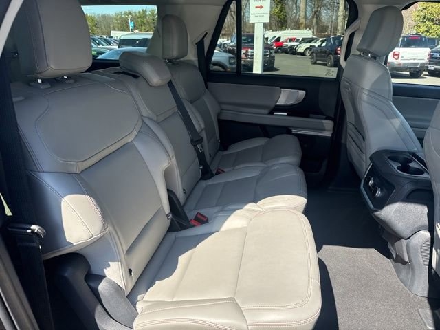 Certified 2025 Ford Expedition Max Active image 12