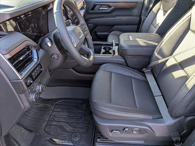 New 2026 GMC Yukon Denali w/ Sun & Power Step Package AWD/4WD image 4