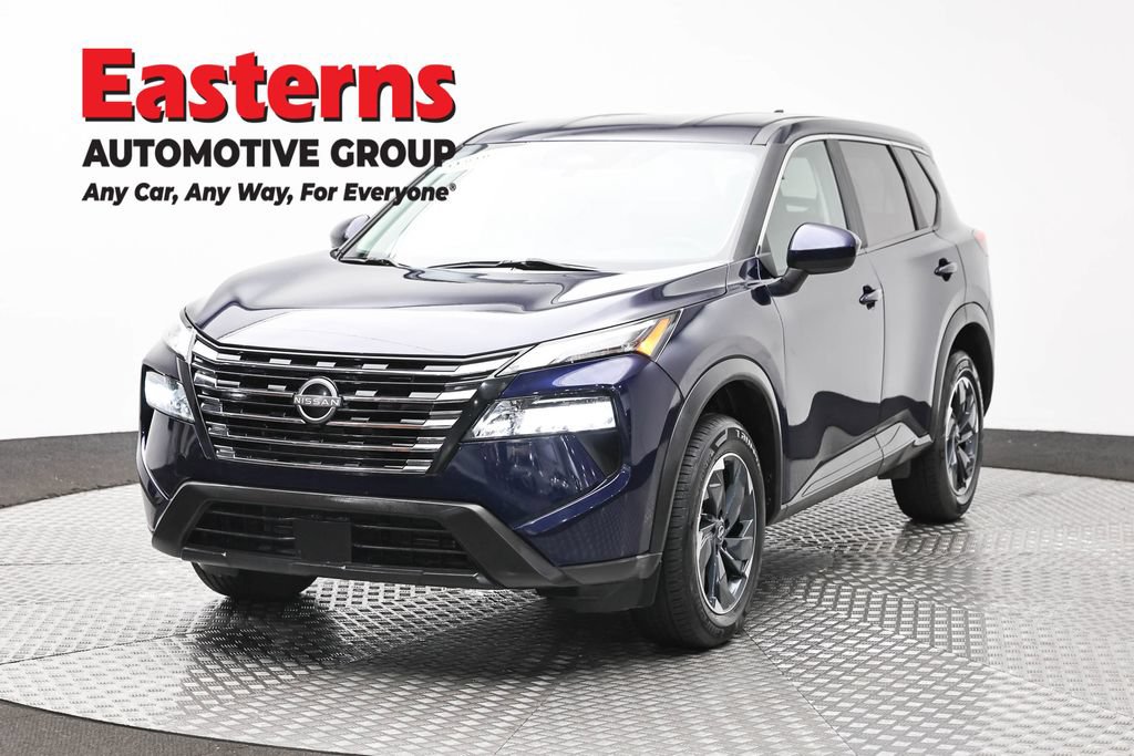 Used 2024 Nissan Rogue SV AWD/4WD image 1