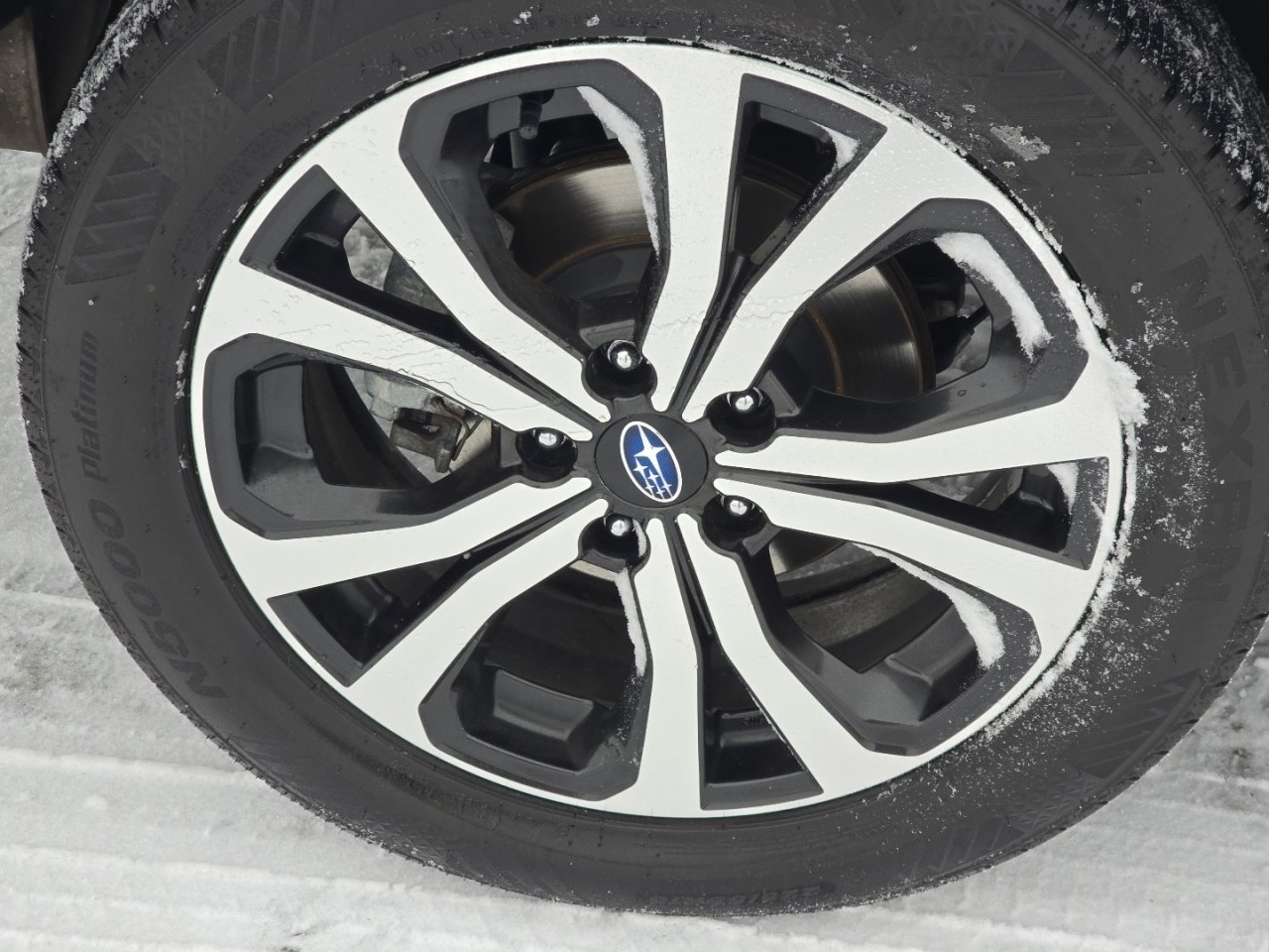 Used 2022 Subaru Forester Limited image 11