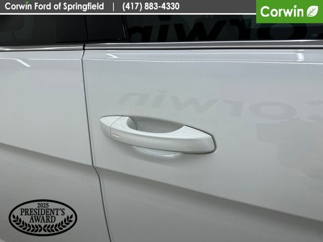 Used 2024 Volkswagen Atlas SEL Premium R-Line image 8