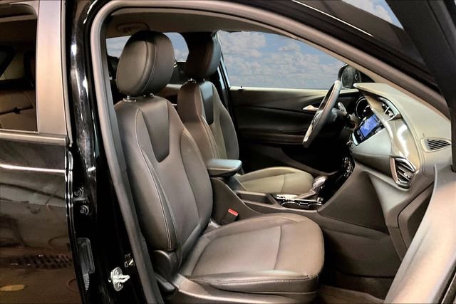 Used 2023 Buick Encore GX Select w/ Sport Touring Package image 28