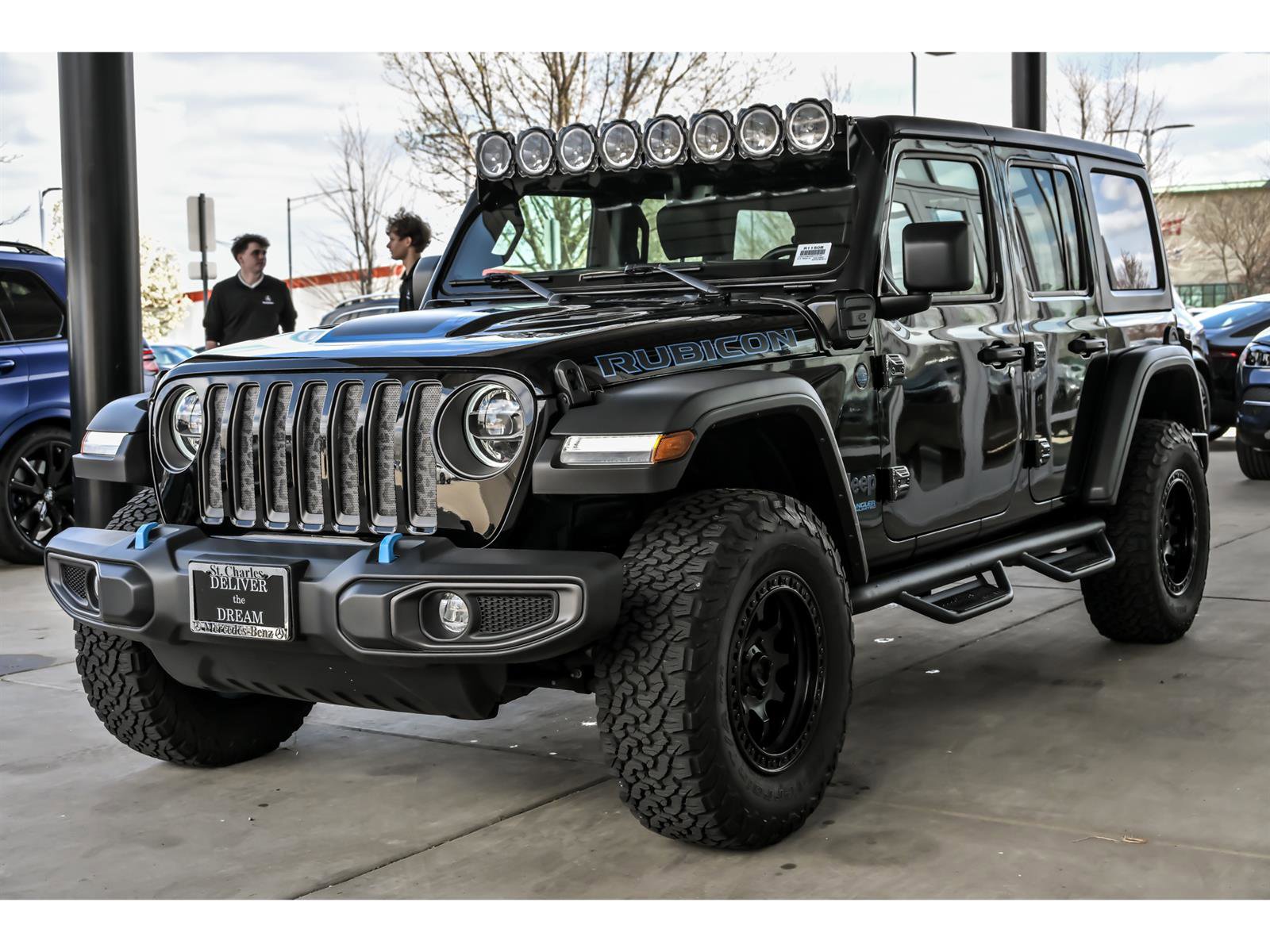 Used 2022 Jeep Wrangler Unlimited Rubicon 4xe w/ Cold Weather Group AWD/4WD image 5