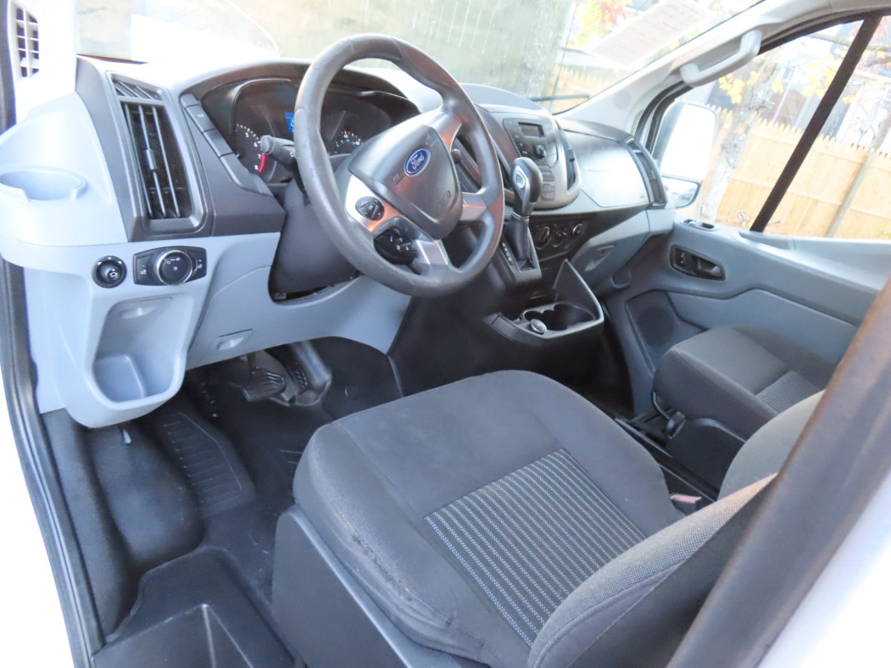 Used 2018 Ford Transit 250 130 Low Roof w/ Exterior Upgrade Package image 8