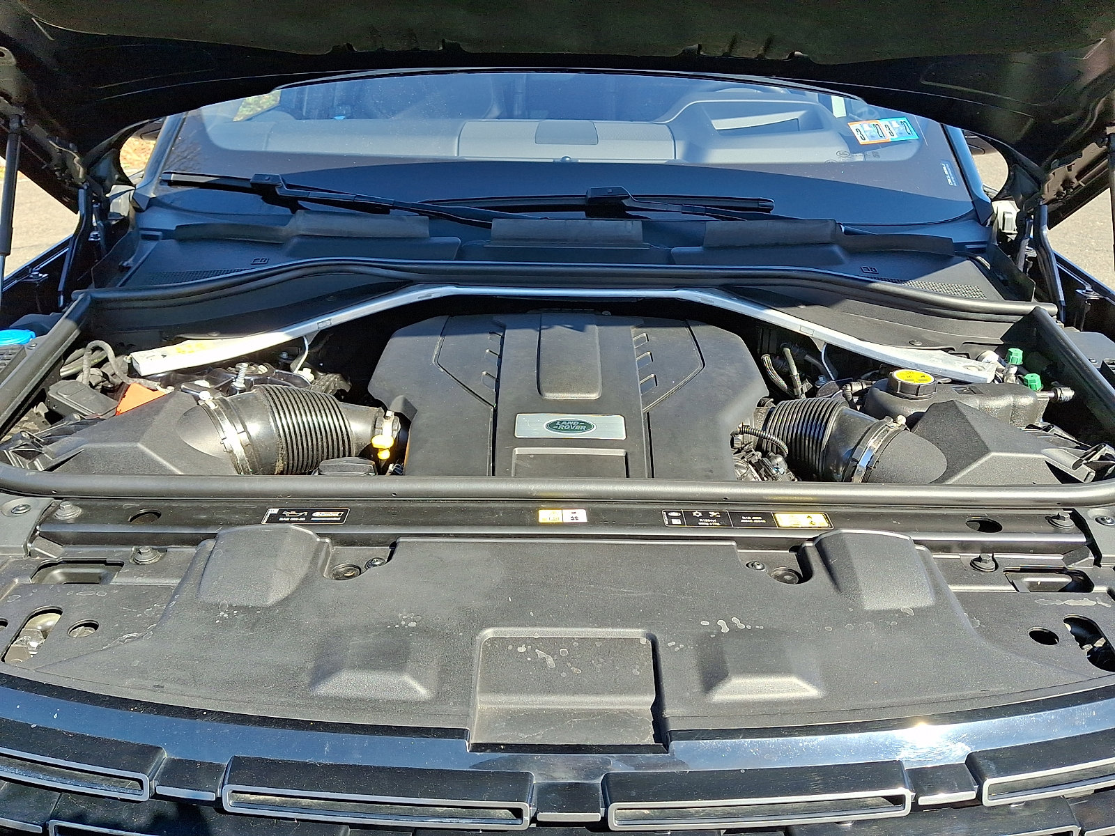 Used 2023 Land Rover Range Rover Long Wheelbase SE image 25