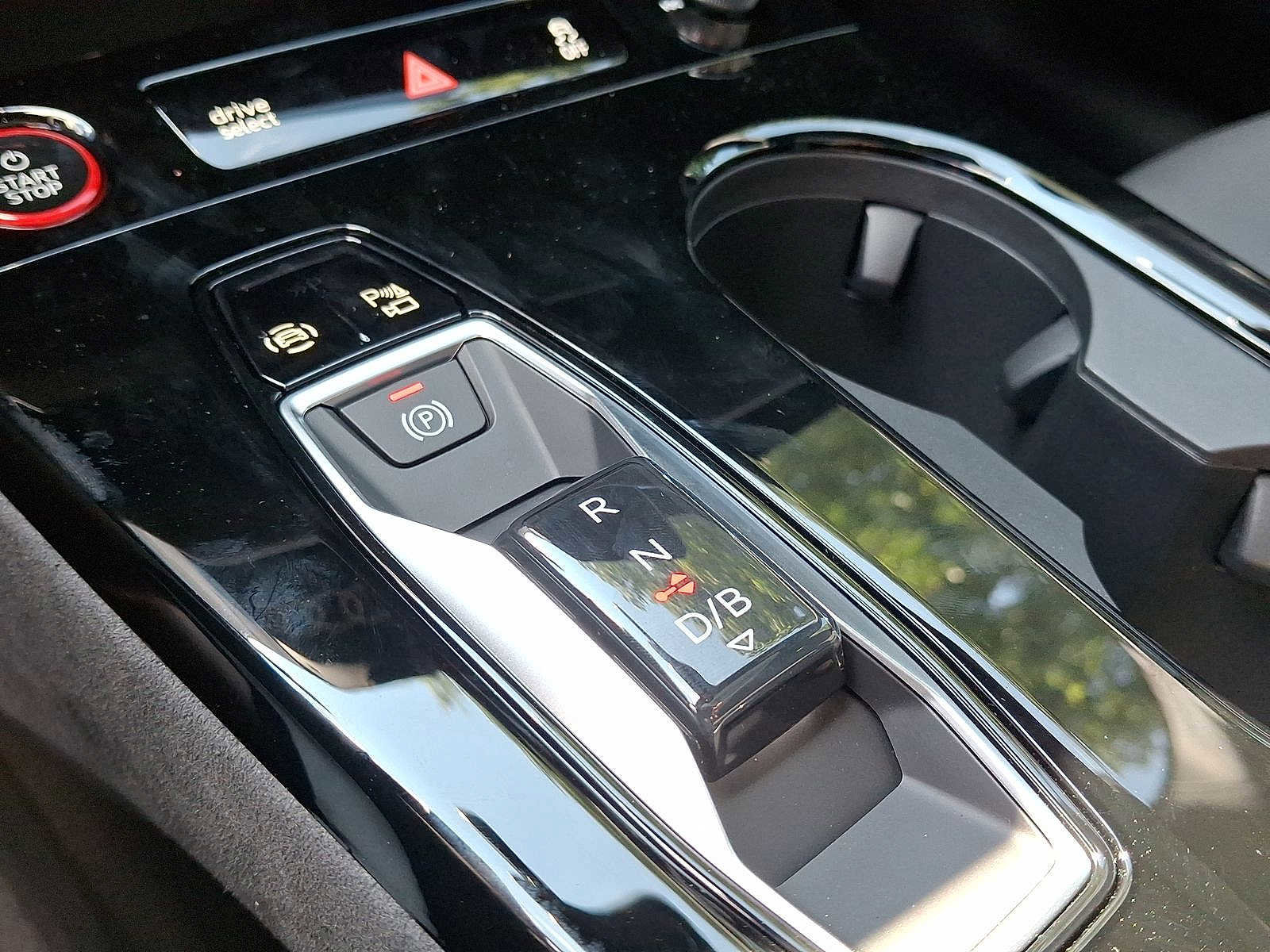 New 2025 Audi S6 e-tron Premium Plus image 13