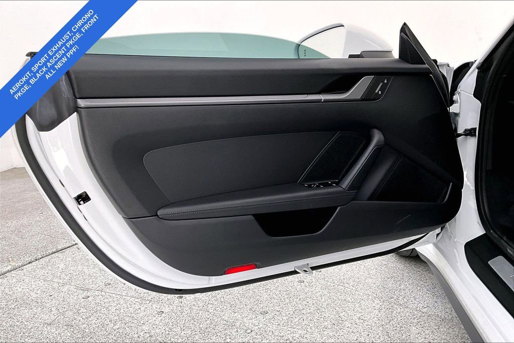Used 2025 Porsche 911 Carrera image 22