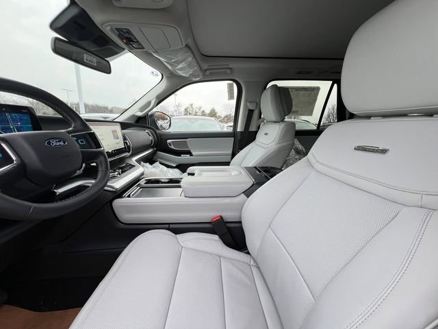 New 2026 Ford Expedition Platinum w/ Driver's Package image 14