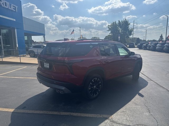 New 2026 Chevrolet Traverse LT image 3