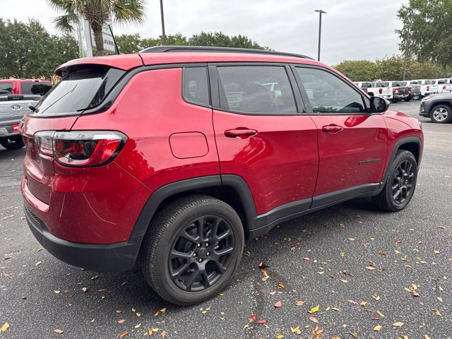 Used 2026 Jeep Compass Latitude AWD/4WD image 8