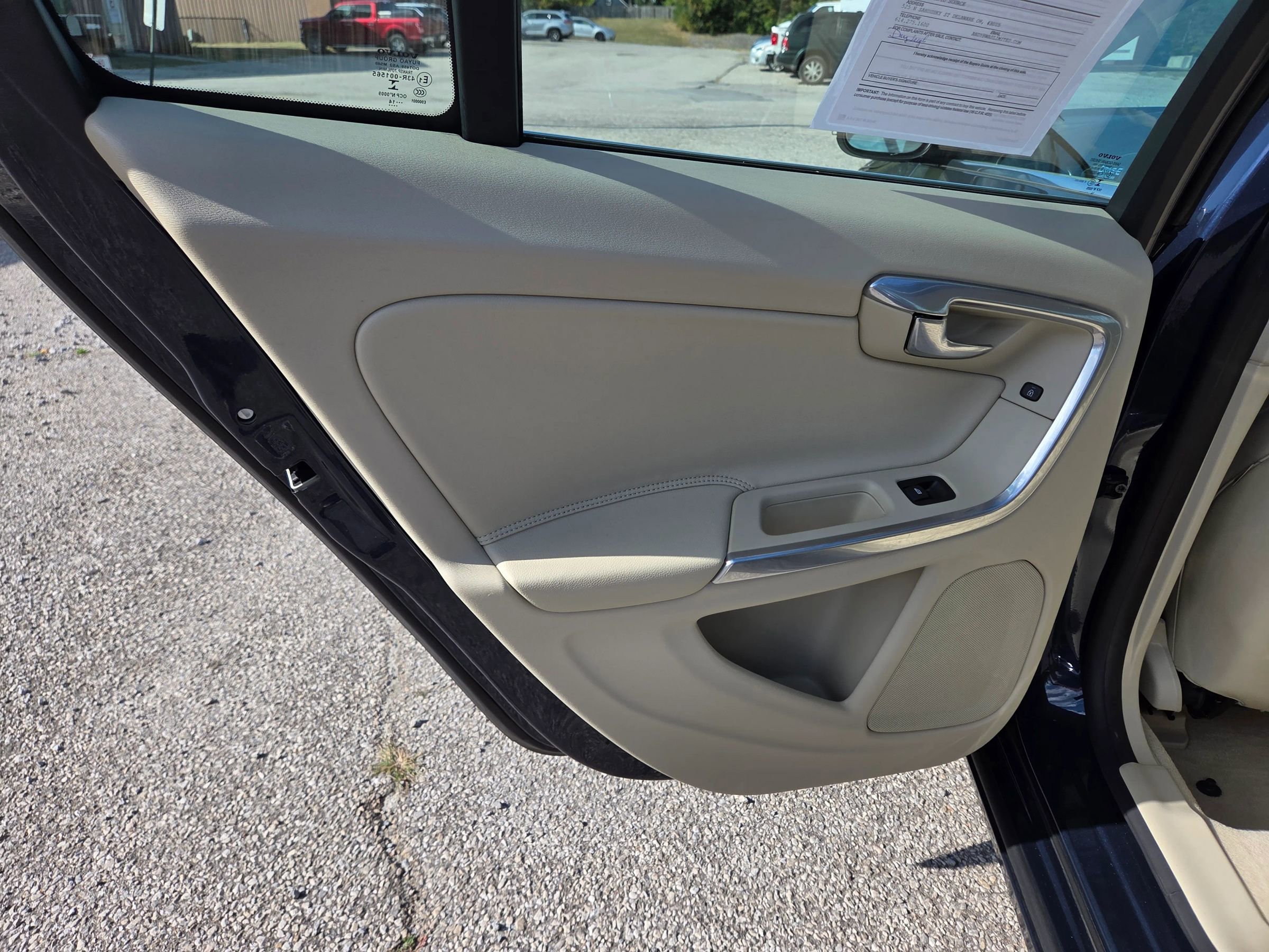 Used 2015 Volvo S60 T5 Premier image 16