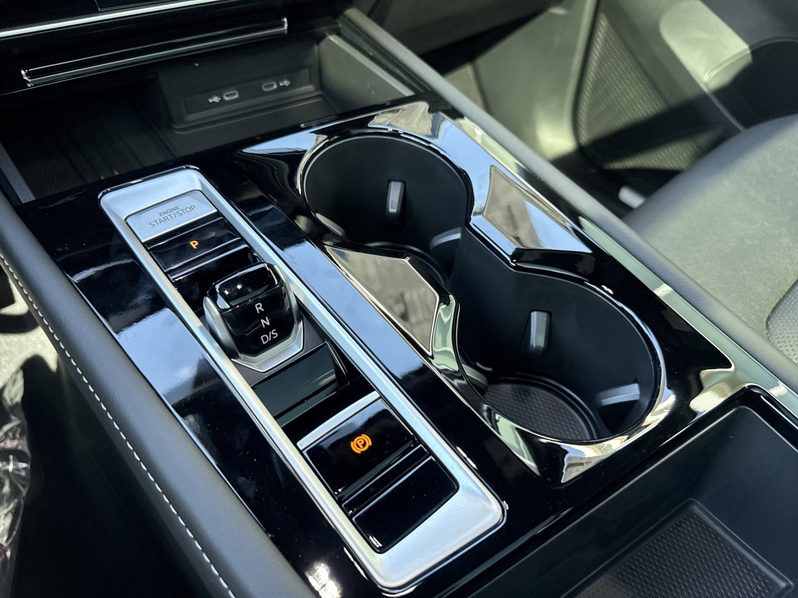 New 2026 Volkswagen Atlas Cross Sport SE image 26