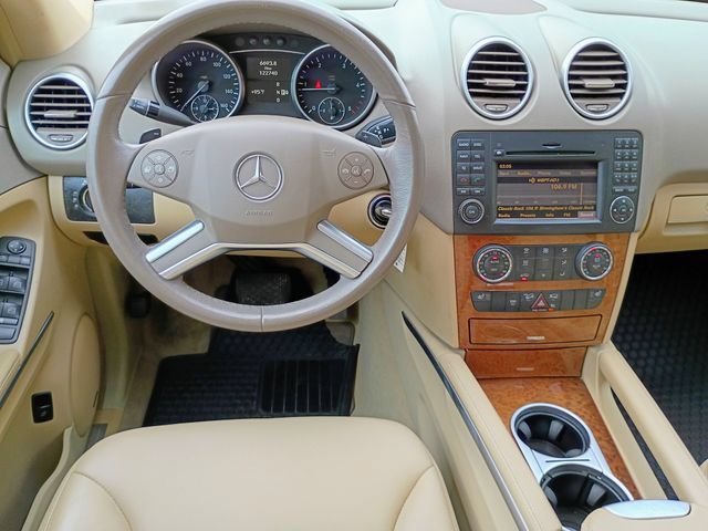Used 2009 Mercedes-Benz ML 320 BlueTEC 4MATIC image 40