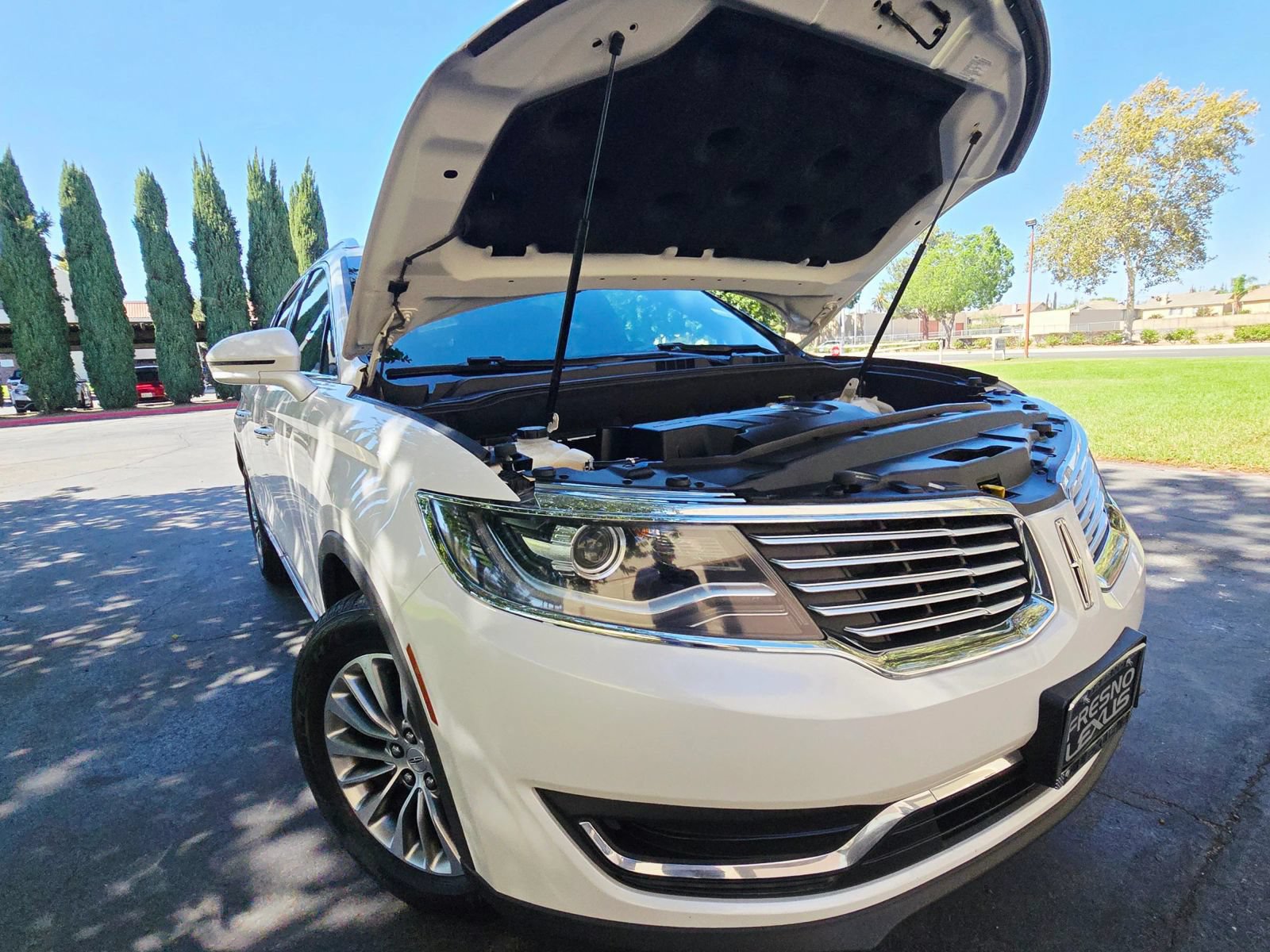 Used 2016 Lincoln MKX Select w/ Select Plus Package FWD image 9