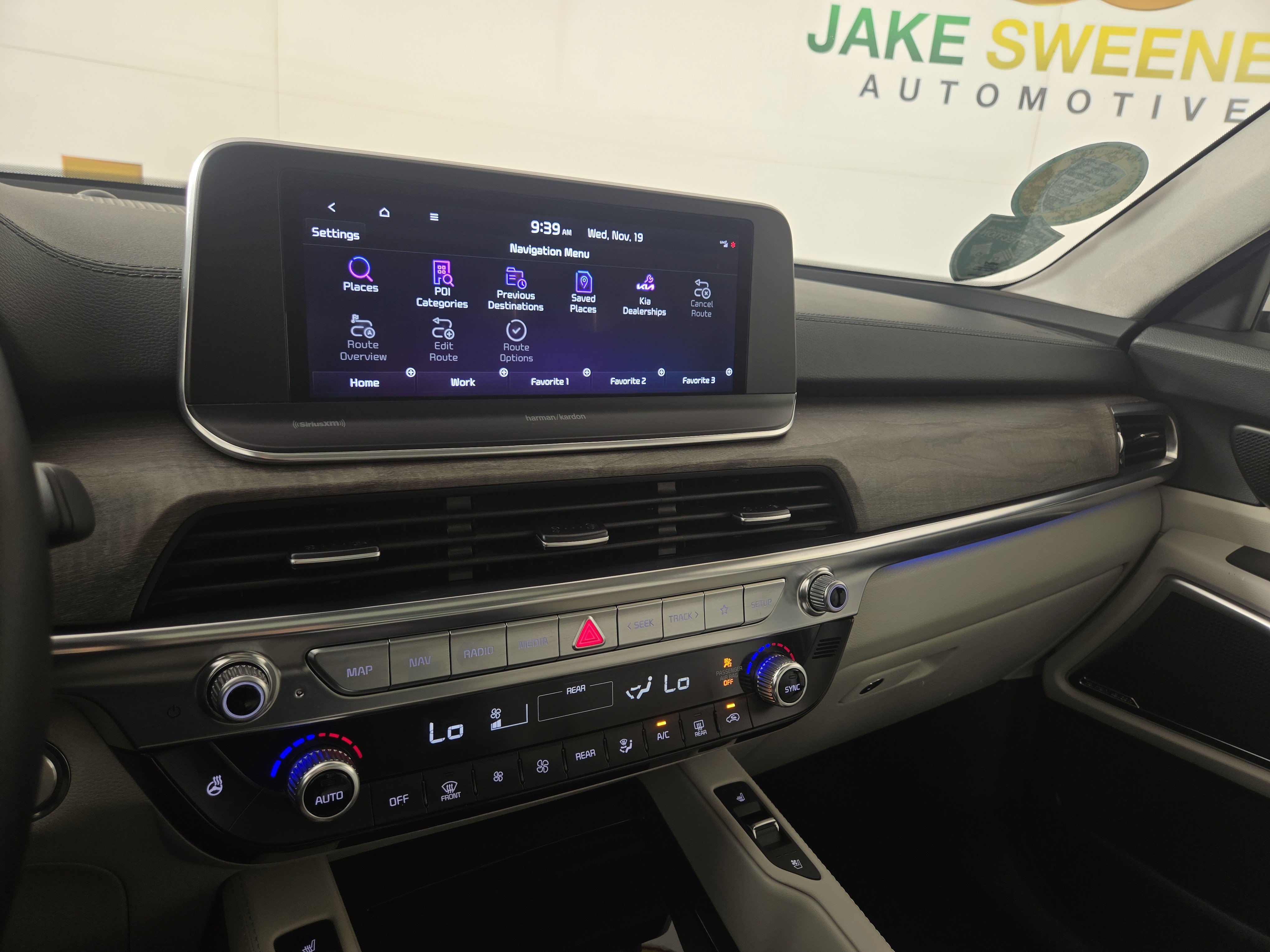 Used 2022 Kia Telluride SX w/ SX Prestige Package image 23