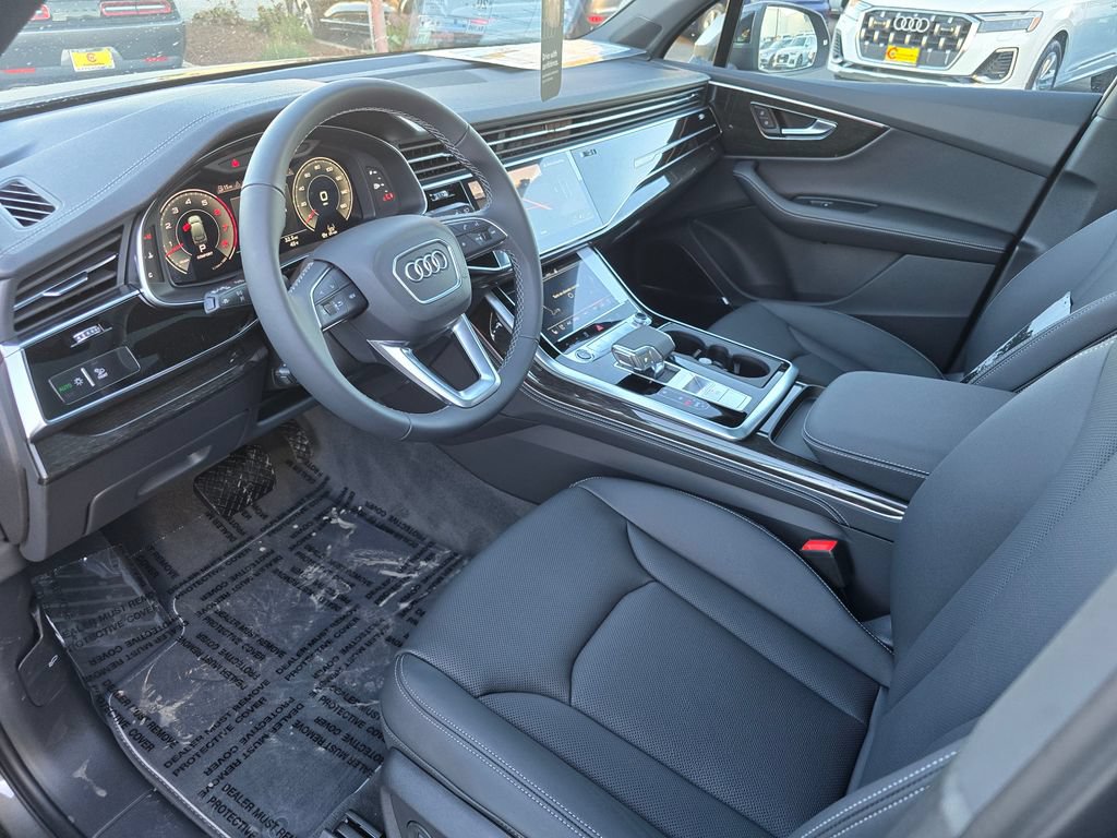 Used 2026 Audi Q7 3.0T Premium Plus AWD/4WD image 12