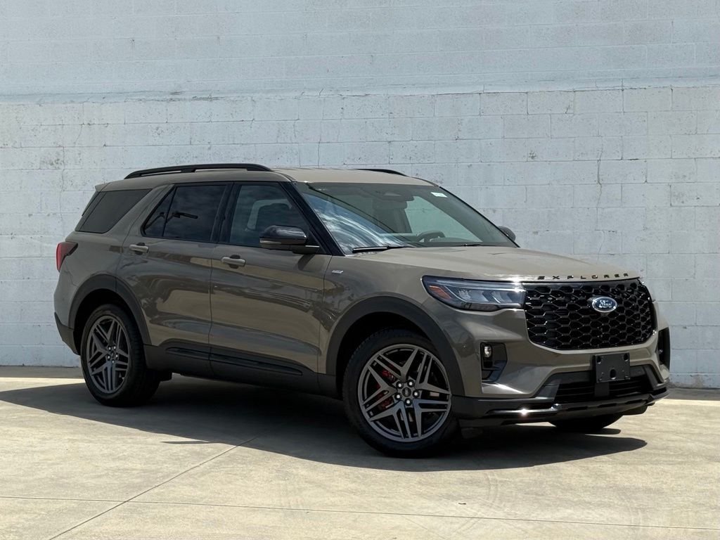 New 2026 Ford Explorer ST-Line w/ ST-Line Street Pack
