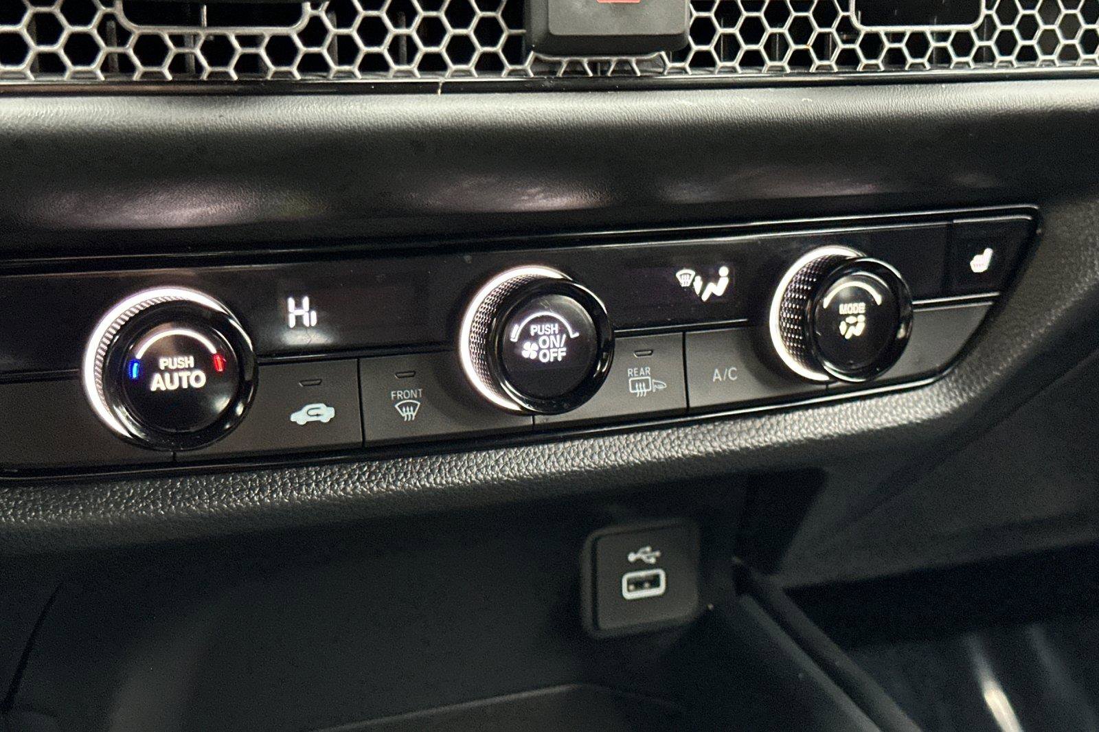 Certified 2025 Honda HR-V Sport image 20