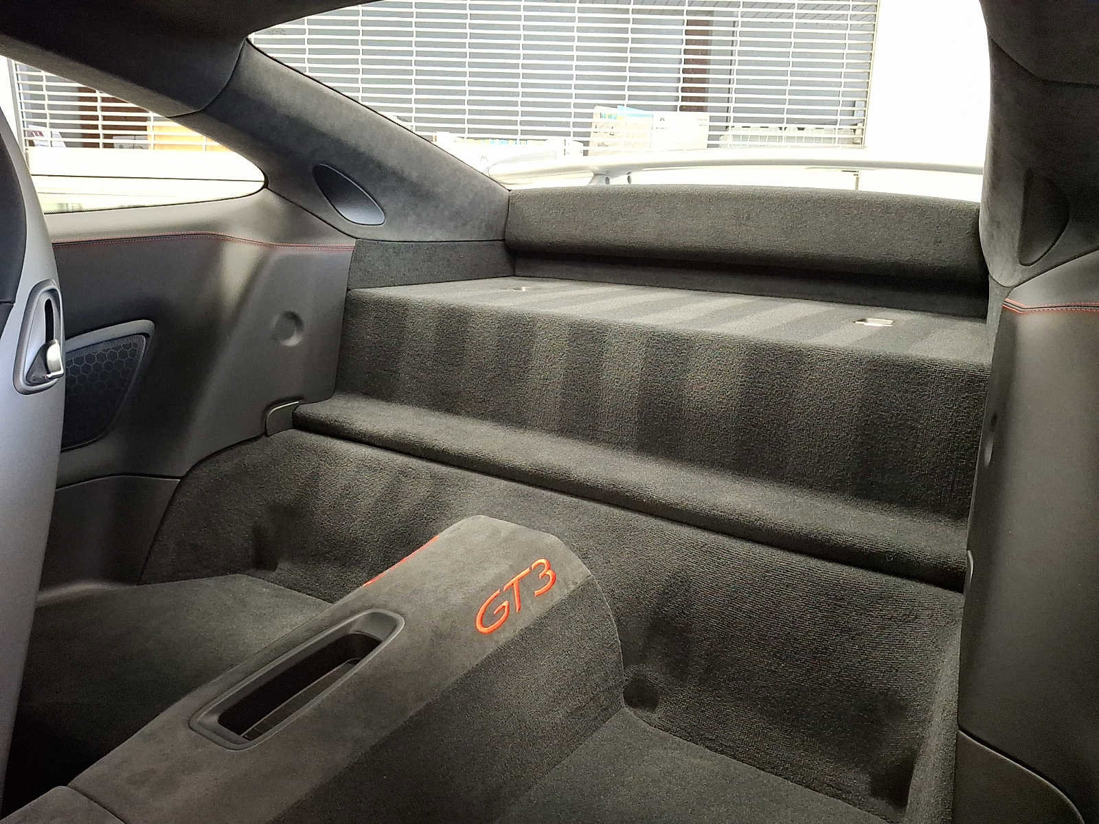 Used 2015 Porsche 911 GT3 RWD image 10