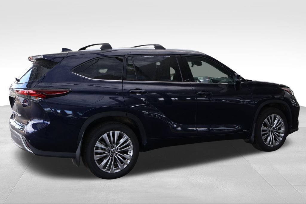 Used 2024 Toyota Highlander Platinum AWD/4WD image 17