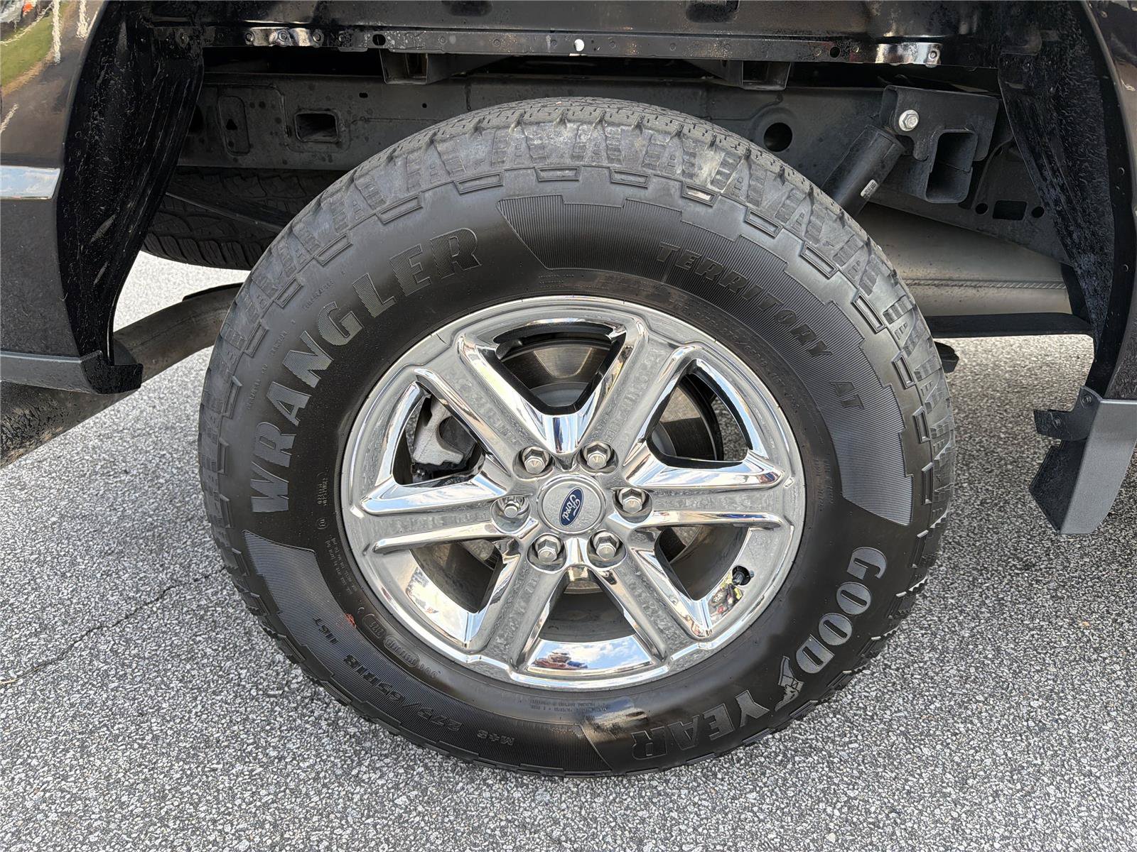 Used 2025 Ford F150 XLT w/ Equipment Group 301A Standard AWD/4WD image 16