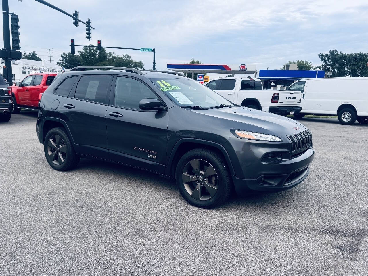 Used 2016 Jeep Cherokee 75th Anniversary AWD/4WD image 4