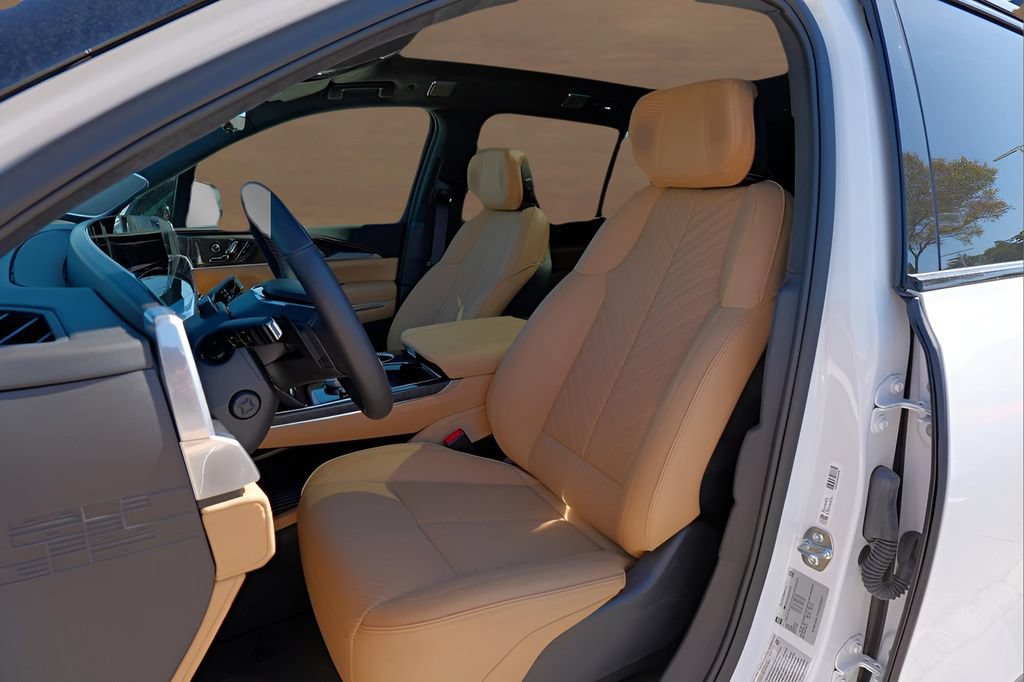 New 2025 Cadillac Escalade IQ Sport 2 AWD/4WD image 8