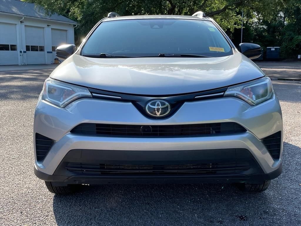 Used 2017 Toyota RAV4 LE FWD image 29