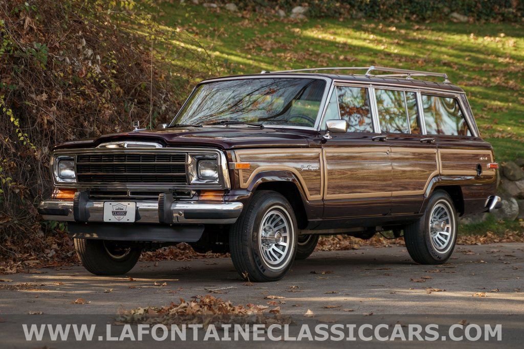 Used 1991 Jeep Grand Wagoneer image 18