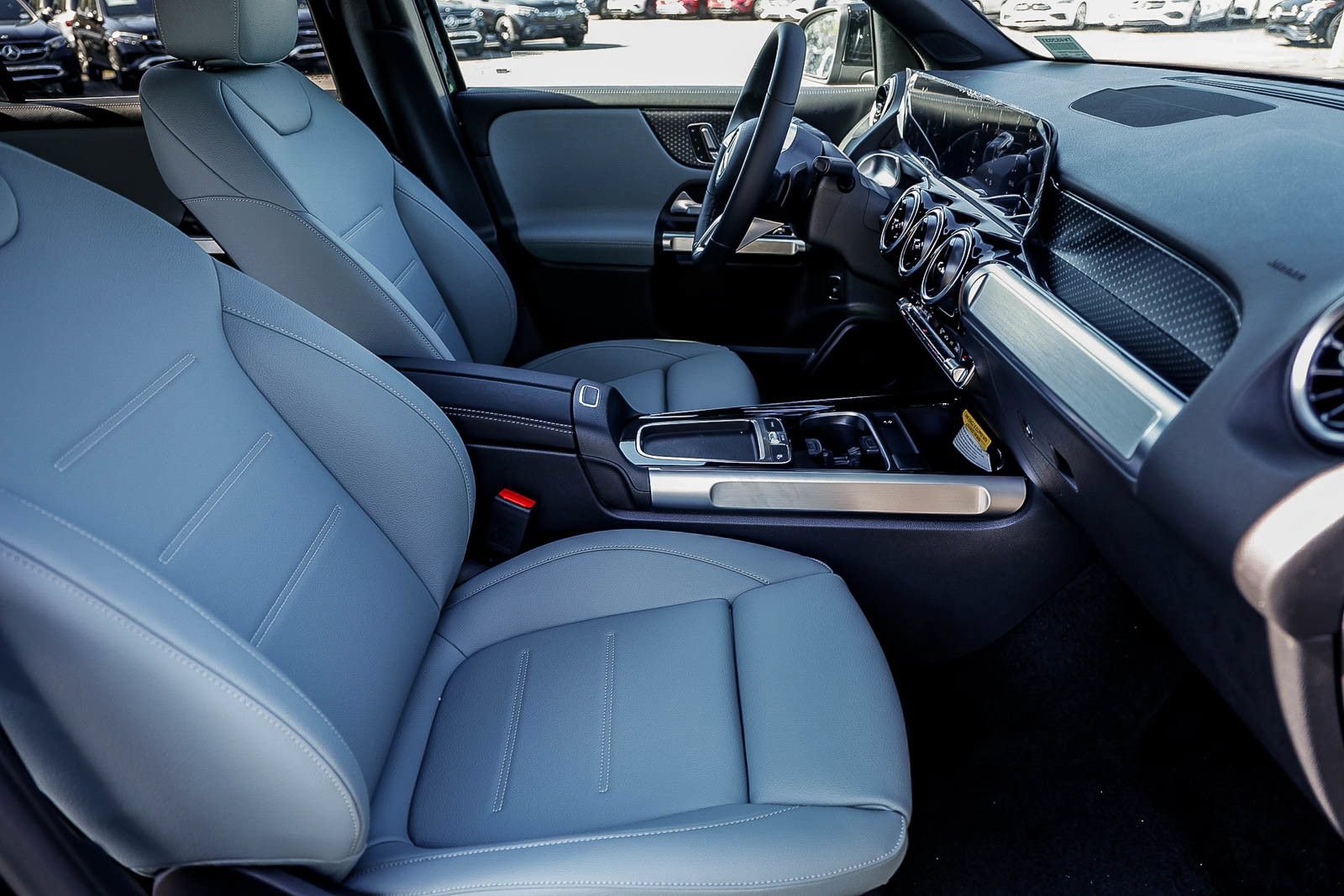 New 2026 Mercedes-Benz GLB 250 image 16