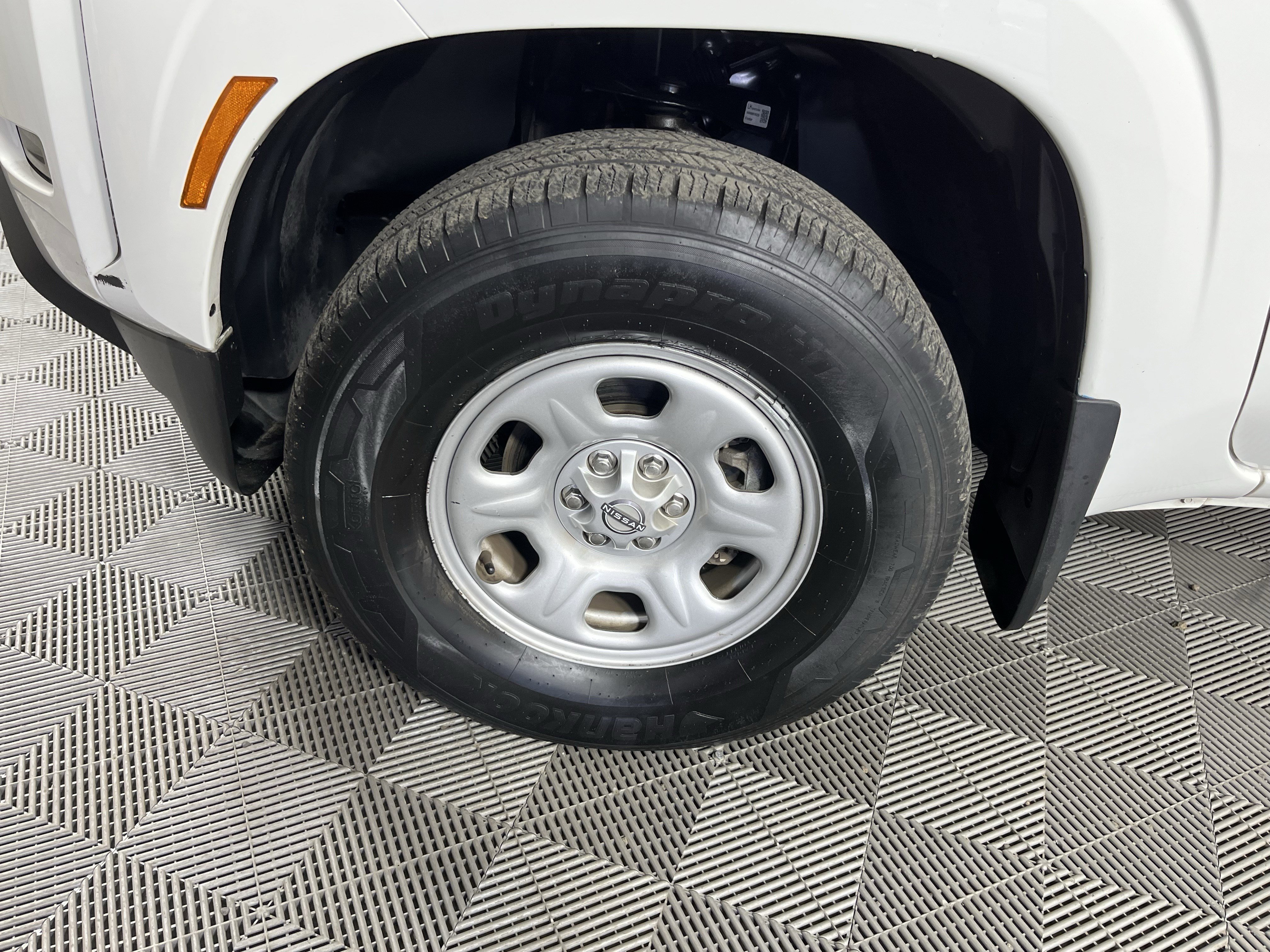 Used 2022 Nissan Frontier S w/ Technology Package AWD/4WD image 8