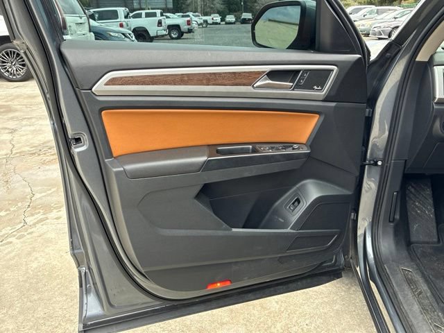 Used 2018 Volkswagen Atlas SEL Premium AWD/4WD image 17