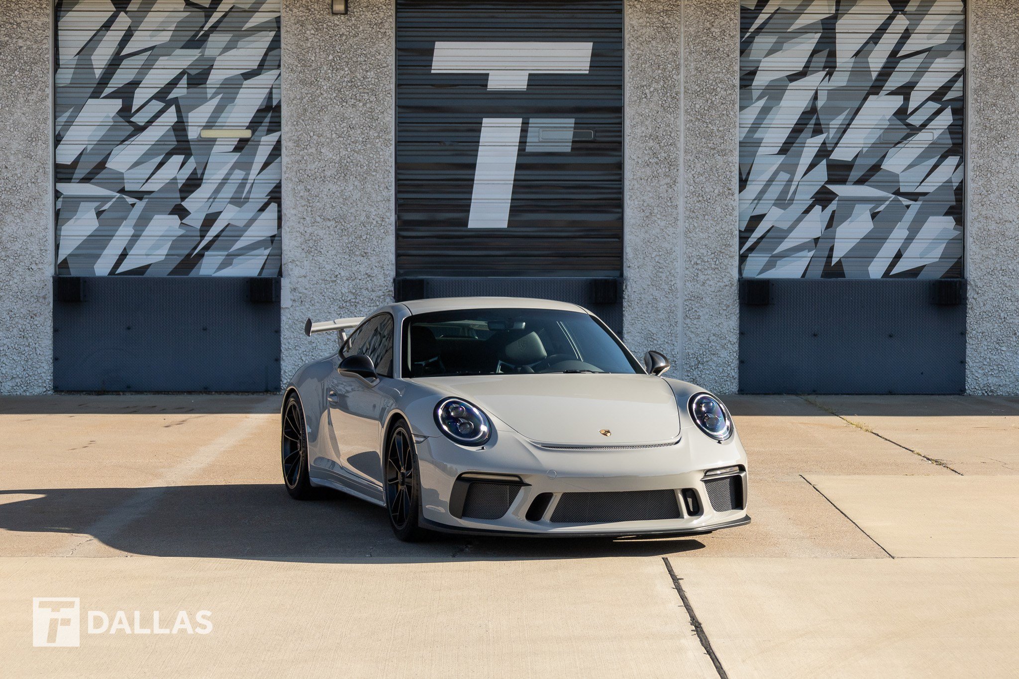 Used 2018 Porsche 911 GT3 RWD image 1