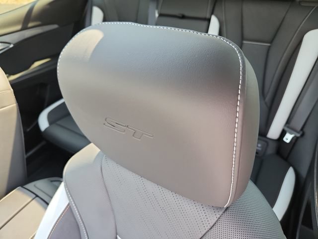 Used 2026 Buick Envision Sport Touring AWD/4WD image 14