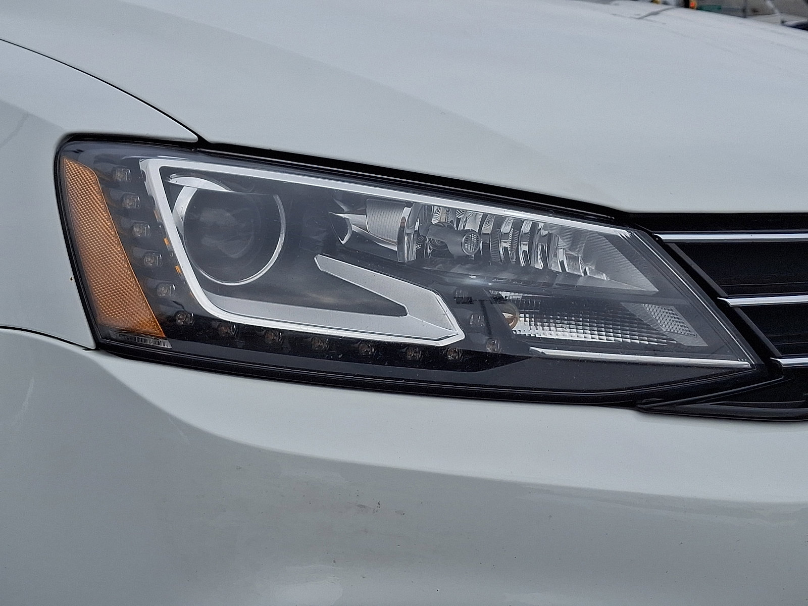 Used 2016 Volkswagen Jetta Sport w/ Lighting Package image 9