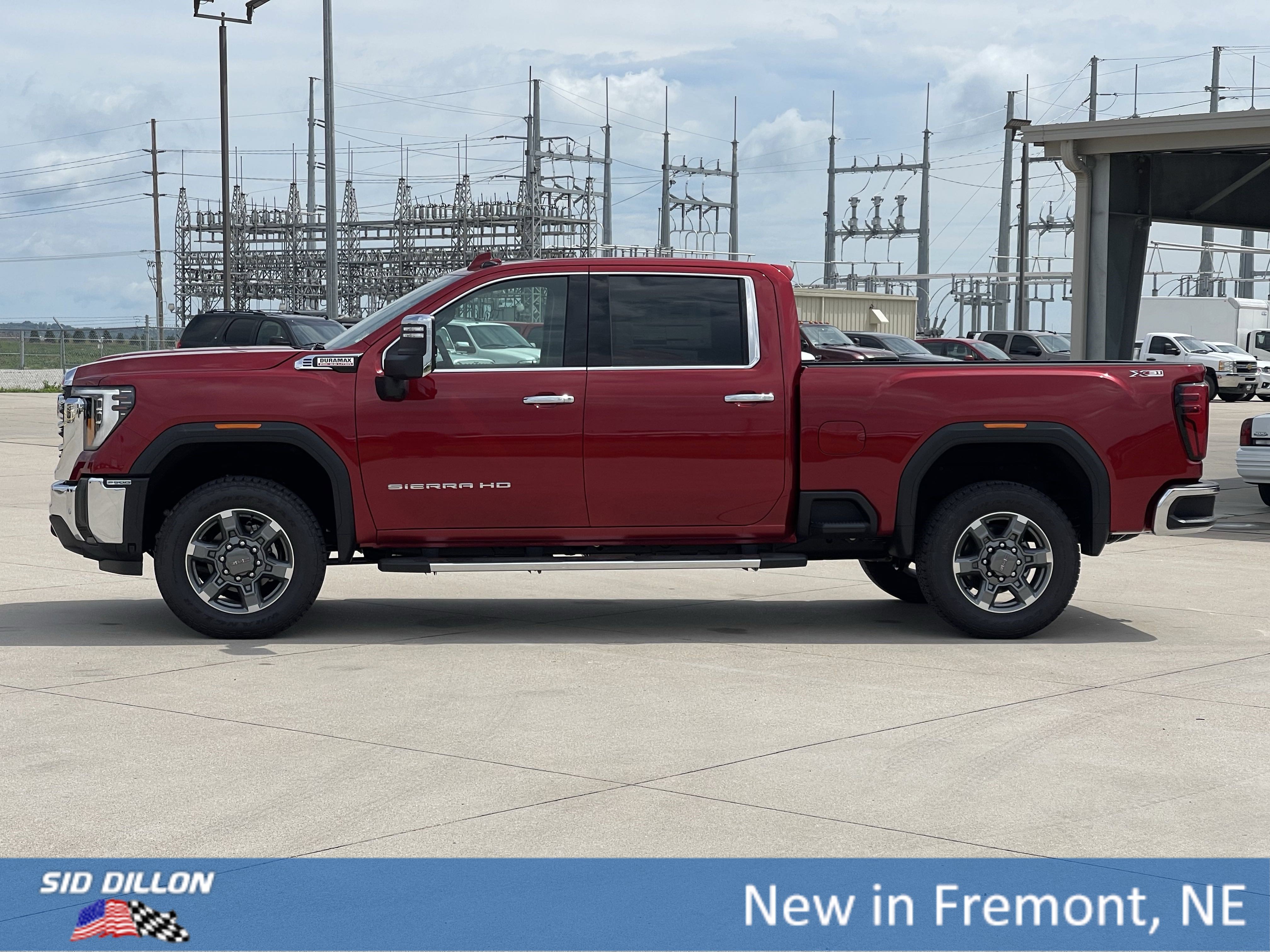 New 2025 GMC Sierra 2500 SLT w/ SLT Premium Package image 18